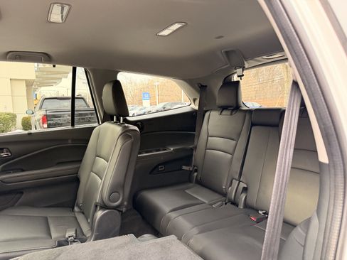 Used 2022 Honda Pilot Touring image 23