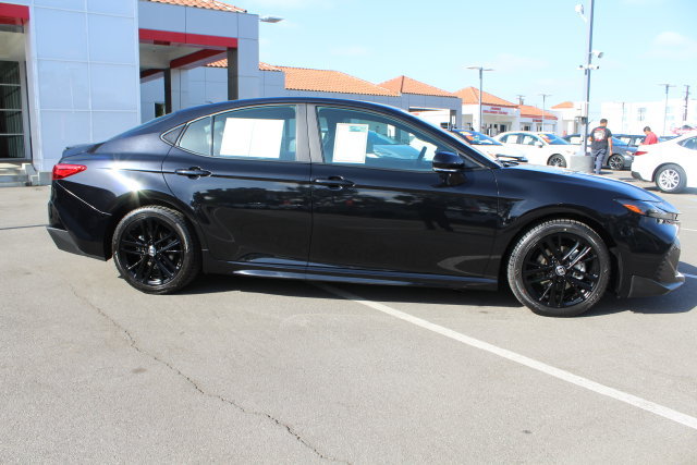 Certified 2025 Toyota Camry SE FWD image 19