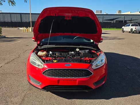 Used 2017 Ford Focus SE FWD image 37