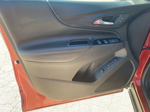 Used 2022 Chevrolet Equinox Premier image 10