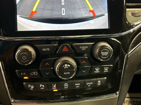 Used 2021 Jeep Grand Cherokee Limited w/ Quick Order Package 28K 80th AWD/4WD image 6