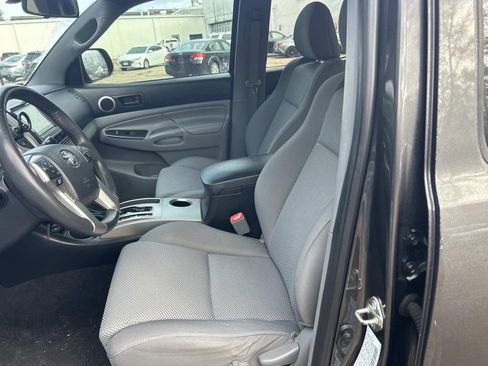 Used 2014 Toyota Tacoma 4x4 Double Cab w/ TRD Sport Package image 17