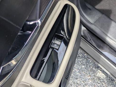 Used 2025 Lincoln Corsair FWD image 28