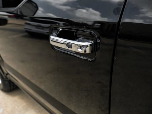 Used 2018 Ford F150 Platinum w/ Equipment Group 701A Luxury AWD/4WD image 35