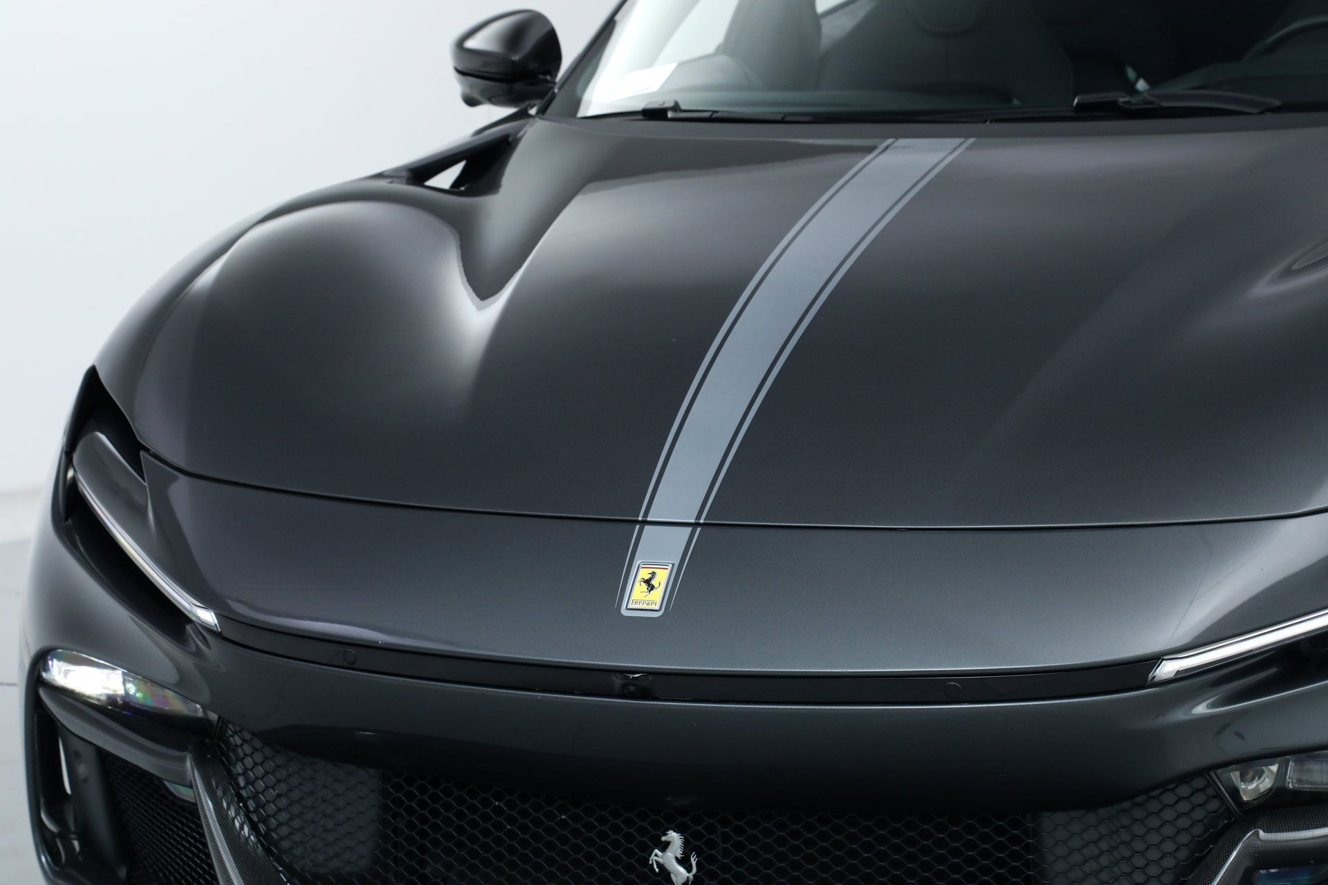 Used 2025 Ferrari Purosangue AWD/4WD image 15