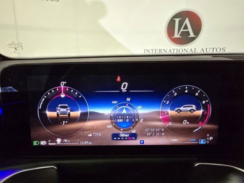 Used 2025 Mercedes-Benz GLB 250 4MATIC image 24