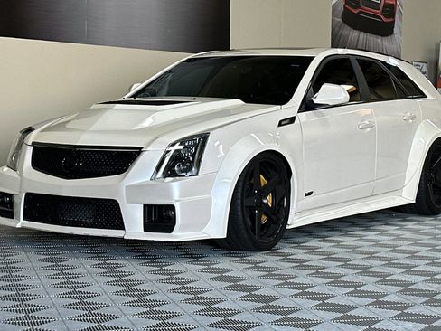 Used 2012 Cadillac CTS V image 8