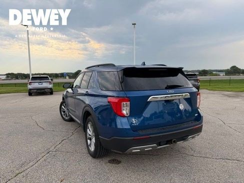 Used 2020 Ford Explorer XLT w/ Equipment Group 202A AWD/4WD image 11