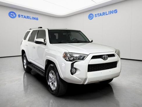 Used 2019 Toyota 4Runner SR5 AWD/4WD image 14