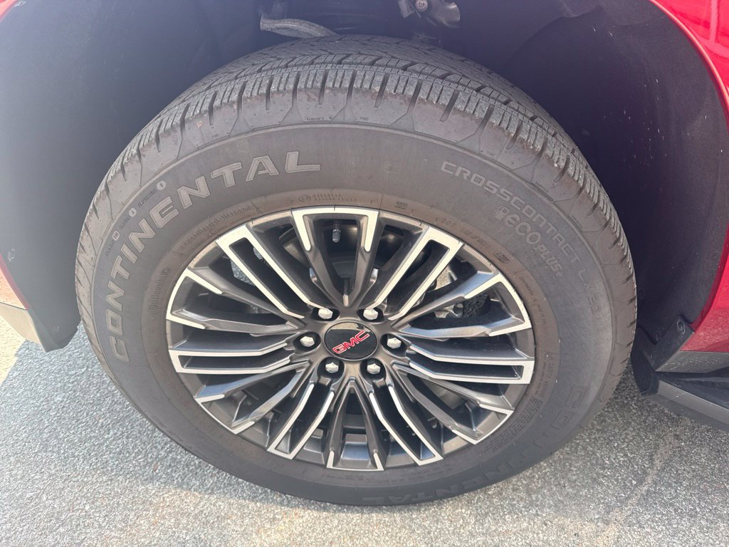Used 2026 GMC Yukon Elevation AWD/4WD image 9