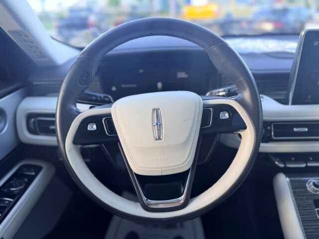 Used 2022 Lincoln Aviator Black Label Grand Touring w/ Class IV Trailer Tow Package AWD/4WD image 11