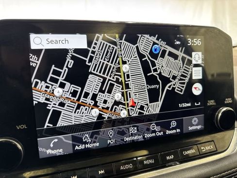 Used 2023 Nissan Rogue SL w/ SL Premium Package image 18