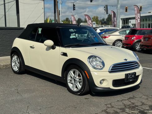 Used 2012 MINI Cooper Convertible image 3