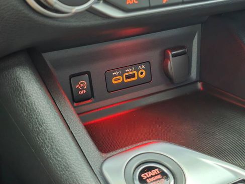 Used 2024 Nissan Sentra SV FWD image 29