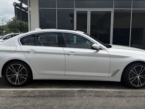 Certified 2023 BMW 540i xDrive w/ Premium Package AWD/4WD image 2