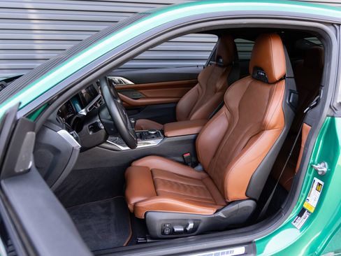 Used 2022 BMW M4 Coupe w/ Executive Package RWD image 20