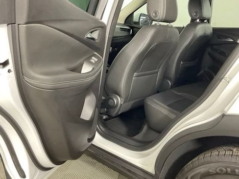 Used 2025 Buick Encore GX Preferred FWD image 14