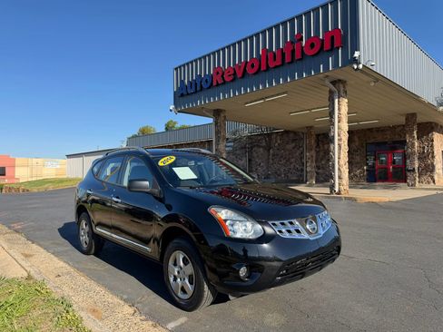 Used 2014 Nissan Rogue S w/ Convenience Package image 1
