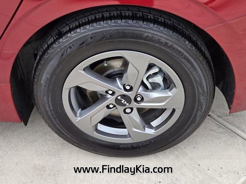 Used 2023 Kia K5 LXS image 11