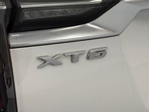 Used 2021 Cadillac XT6 Sport image 7