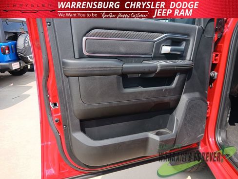 New 2026 RAM 2500 Big Horn AWD/4WD image 12