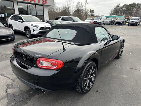 Used 2014 MAZDA MX-5 Miata Club image 5