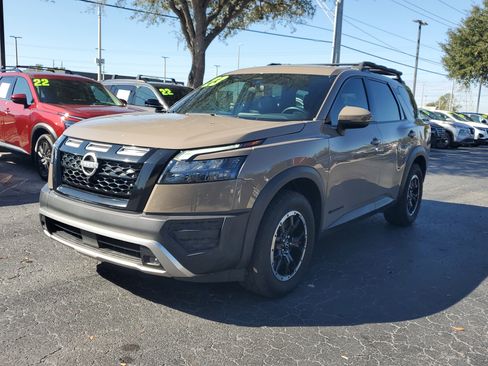 Used 2023 Nissan Pathfinder Rock Creek image 3