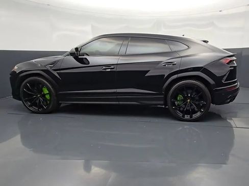 Used 2022 Lamborghini Urus AWD/4WD image 10