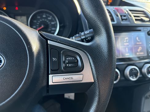 Used 2017 Subaru Forester 2.5i Premium w/ All-Weather Package image 21