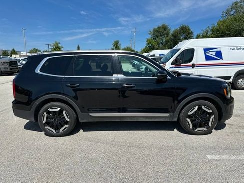 Used 2025 Kia Telluride S AWD/4WD image 6