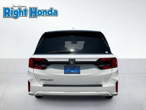 Used 2025 Honda Odyssey EX-L image 7