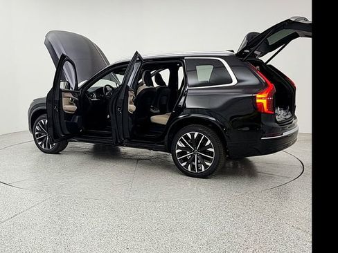 New 2026 Volvo XC90 B6 Plus w/ Protection Package image 12