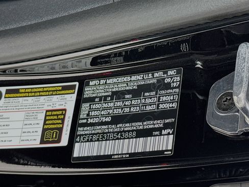 New 2026 Mercedes-Benz GLS 580 4MATIC image 35