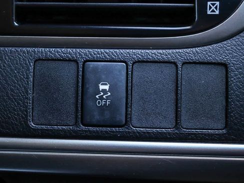 Used 2013 Toyota Camry SE image 21