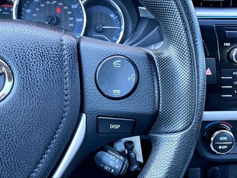 Used 2016 Toyota Corolla LE FWD image 25