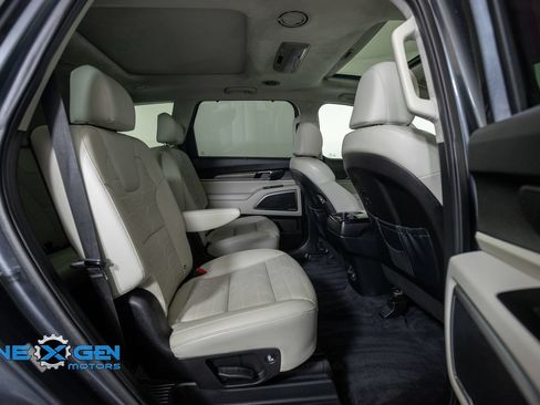 Used 2022 Kia Telluride SX w/ SX Prestige Package AWD/4WD image 38
