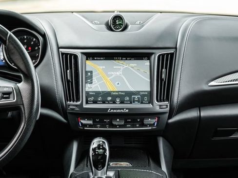 Used 2017 Maserati Levante S AWD/4WD image 17