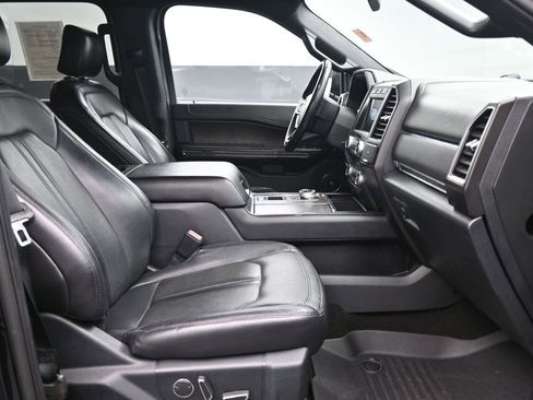 Used 2020 Ford Expedition Limited RWD image 25