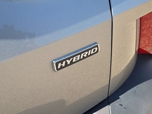 Used 2022 Ford Escape SE w/ Cold Weather Package FWD image 13