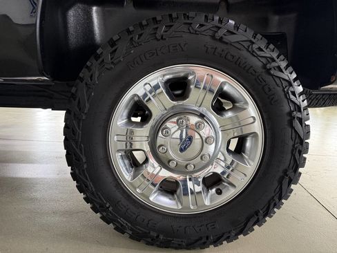 Used 2016 Ford F250 Lariat w/ Lariat Ultimate Package image 30