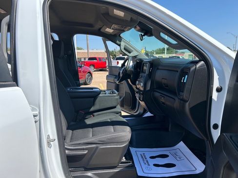 Used 2024 GMC Sierra 2500 Pro w/ Convenience Package image 26