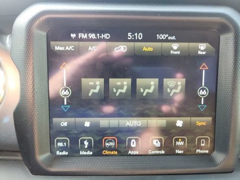Used 2019 Jeep Wrangler Unlimited Sahara AWD/4WD image 32