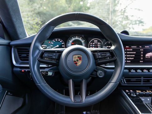 Used 2022 Porsche 911 Turbo S image 31
