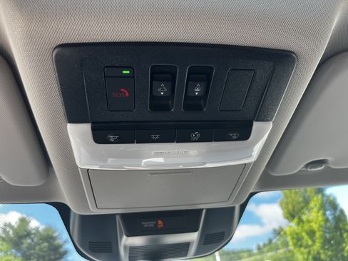 New 2026 Nissan Rogue Platinum AWD/4WD image 27