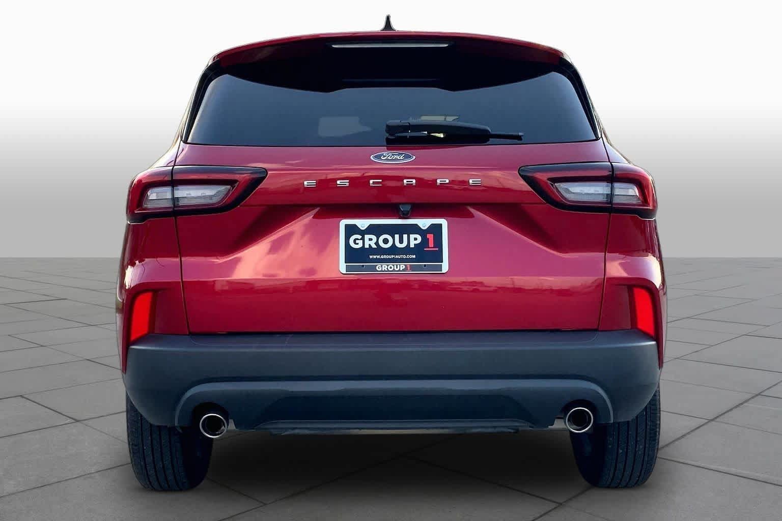 Used 2025 Ford Escape ST-Line FWD image 5