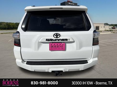Used 2024 Toyota 4Runner SR5 RWD image 10