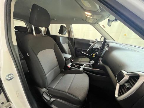 Used 2020 Kia Soul X-Line image 12