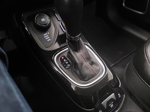 Used 2018 Jeep Compass Limited AWD/4WD image 18