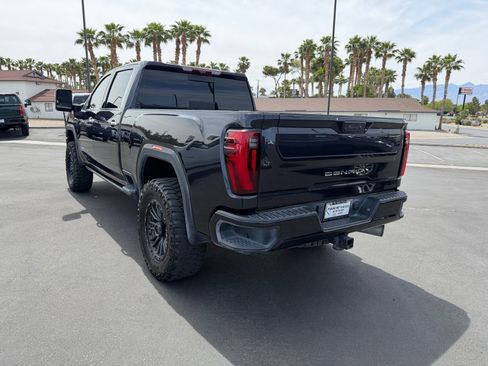 Used 2024 GMC Sierra 2500 Denali w/ Denali Reserve Package image 5