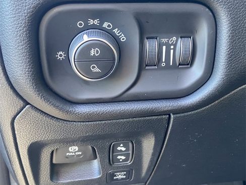 New 2026 RAM 1500 4x4 Crew Cab image 14